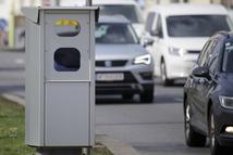 AUSTRIA; VIENNA; 20250326; A radar box with vehicles photographed in Vienna on March 26, 2025. - 20250326_PD15005 (Photo by ALEX HALADA / APA-PictureDesk / APA-Images via AFP)