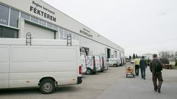 A motorfelújító műhely mellett egyből ott a fékterem