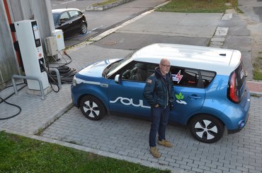 Ha villanyautóval indul útnak, a villámtöltő-állomások lesznek a tájékozódási pontok az országban