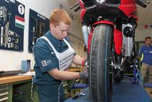 Suzuki europai motorszereloi-verseny 2017 03