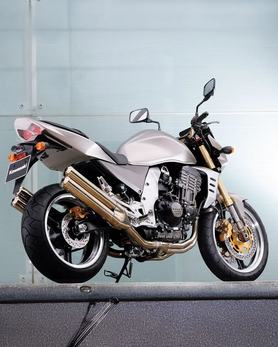 Mondjuk azok a kipufogók azok nyammm