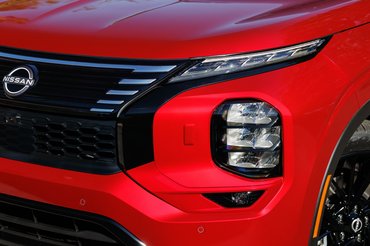 2026 Nissan Rogue Plug-in Hybrid-11-17.jpg