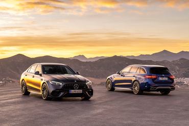 Der neue Mercedes-AMG C 63 S E PERFORMANCE (Kraftstoffverbrauch gewichtet, kombiniert: 6,9 l/100 km; CO2Â Emissionen gewichtet, kombiniert: 156 g/km; Stromverbrauch gewichtet, kombiniert: 11,7 kWh/100 km)Â Exterieur: MANUFAKTUR graphitgrau magno; Interieur: Leder Nappa AMG schwarz mit grauer Ziernaht;Kraftstoffverbrauch gewichtet, kombiniert: 6,9 l/100 km; CO2Â Emissionen gewichtet, kombiniert: 156 g/km; Stromverbrauch gewichtet, kombiniert: 11,7 kWh/100 km*

The new Mercedes-AMG C 63 S E PERFORMANCE (combined fuel consumption, weighted: 6.9 l/100 km; combined CO2Â emissions, weighted: 156 g/km; combined electric energy consumption, weighted: 11.7 kWh/100 km) exterior: MANUFAKTUR graphit grey magno; interior: Nappa leather AMG black with grey contrast stitching;Combined fuel consumption, weighted: 6.9 l/100 km; combined CO2Â emissions, weighted: 156 g/km; combined electric energy consumption, weighted: 11.7 kWh/100 km*