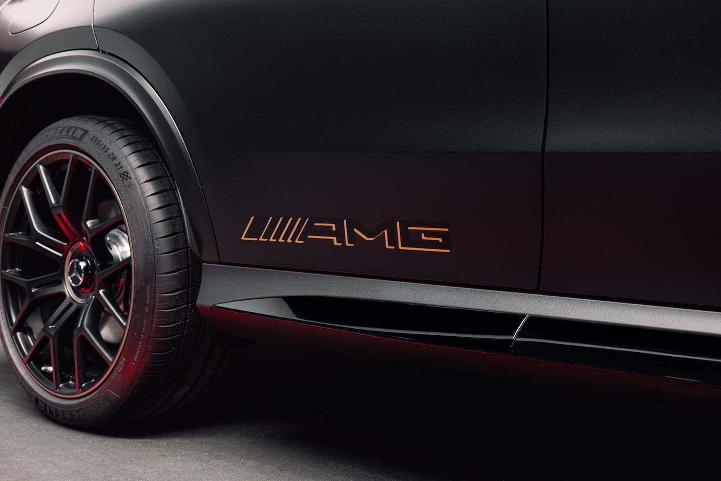 2026 / Mercedes-AMG GLC 53 4MATIC+ Coupé / Energieverbrauch kombiniert: 9,7-9,2 l/100 km / CO2-Emissionen kombiniert: 220-209 g/km | CO2-Klasse: G;Mercedes-AMG GLC 53 4MATIC+ Coupé / Energieverbrauch kombiniert: 9,7-9,2 l/100 km / CO2-Emissionen kombiniert: 220-209 g/km | CO2-Klasse: G*
2026 | Mercedes-AMG GLC 53 4MATIC+ Coupé / combined fuel consumption: 9.7-9.2 l/100 km | combined CO2-emissions: 220-209 g/km | CO2-class: G;Mercedes-AMG GLC 53 4MATIC+ Coupé / combined fuel consumption: 9.7-9.2 l/100 km | combined CO2-emissions: 220-209 g/km | CO2-class: G*