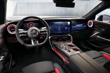 Die Schaltzentrale der Performance: das Interieur des neuen Mercedes-AMG GT 4-Türer Coupés The control centre of performance: the interior of the new Mercedes-AMG GT 4-door Coupé
