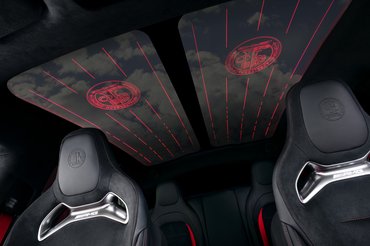 Die Schaltzentrale der Performance: das Interieur des neuen Mercedes-AMG GT 4-Türer Coupés The control centre of performance: the interior of the new Mercedes-AMG GT 4-door Coupé