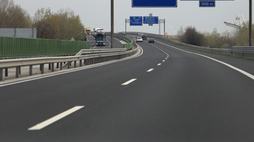 28460381_2182821_233502ba29ea756842ac12fbee138ae8_wm.jpg
