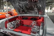 Airride és hifi békében él a csomagtartóban