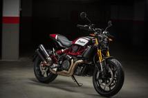 Indian-FTR1200-Carbon-02