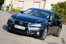 Próbál VW-t játszani, de a hűtőrácsért kár