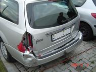 A csomagtérajtót azt hiszem nem is lehetett lecsukni, úgyhogy ott is elmozdult ez-az