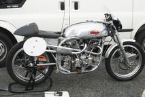 1000-es JAP Norton vázban