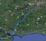 Londontól mindössze 3-4 órás autóútra található a helyszín.