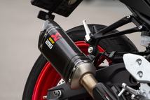 A motor legizgalmasabb része a feláras Akrapovic kipufogó