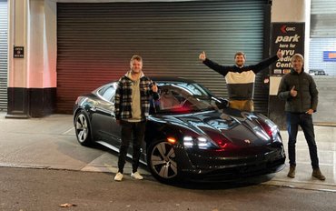 Porsche-Taycan-Cannonball-970x610