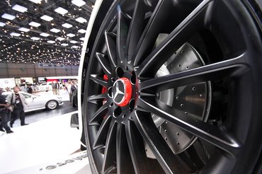 Ez  rohadt nagy, meg fog állni