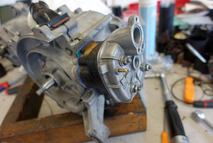 Fent a henger és a hengerfej, jöhet a gyújtás