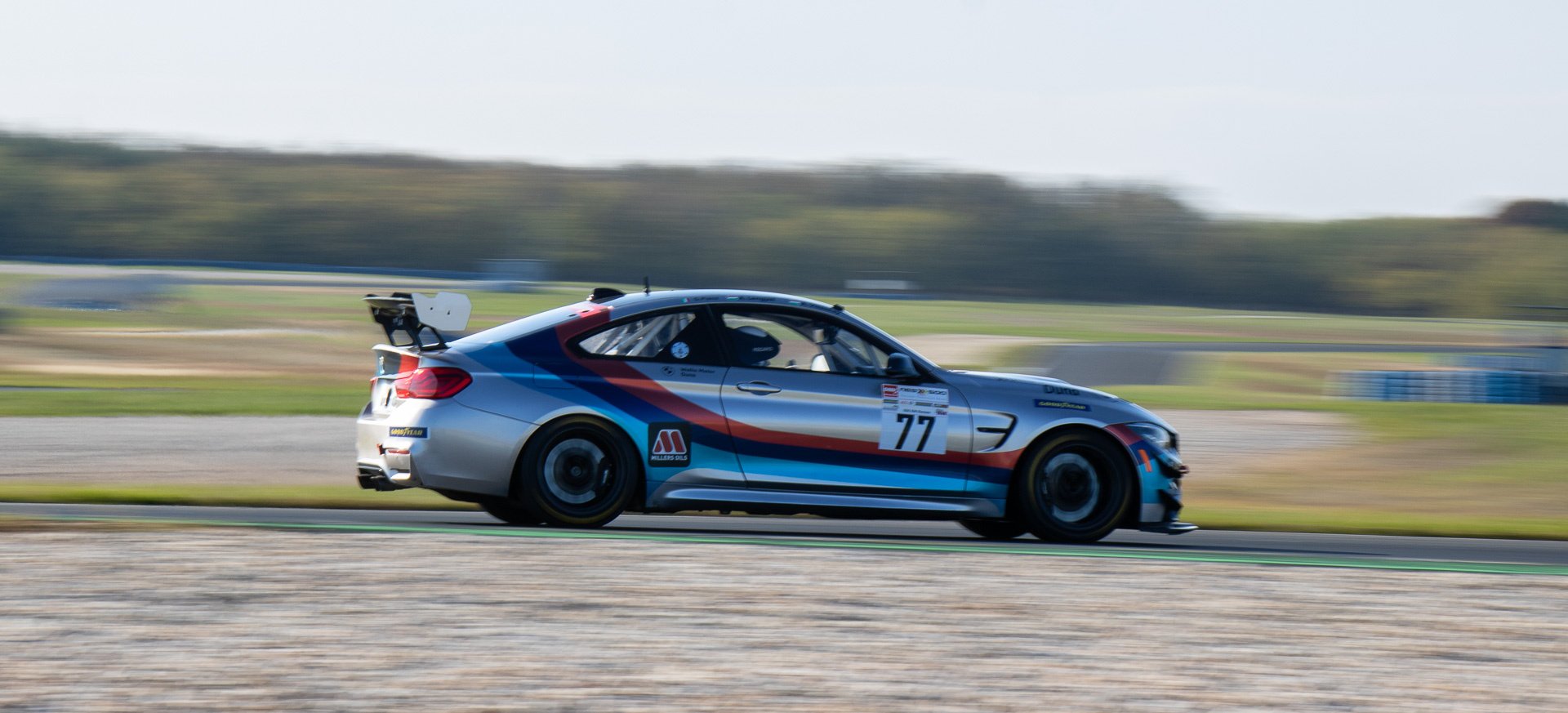 Amikor a BMW versenyautó olcsó