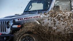 jeep-high-performance-windshield-wiper-blades-in-dirt
