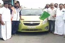 man-drives-his-car-in-reverse-to-set-a-new-record 1