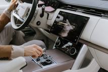 Mono x Range Rover belső