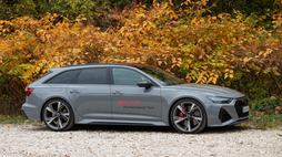 Ez a jelenlegi RS6, Kristóf kolléga nem panaszkodott, hogy gyenge lenne