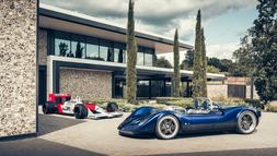 3.NicholsCarsN1ApicturedwithMcLarenMP4 4