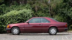 A rövidebb tengelytávval és a hosszabban elnyúló tetővel ideálisak az arányok