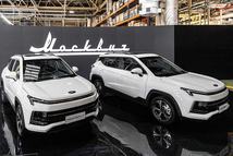 A Moszkvics 3 összeszerelésének megkezdésének sajtóeseményén, alaposan elzárták az összeszerelő üzemet a kíváncsi szemek elől. Ennek oka, hogy nincs összeszerelő üzem