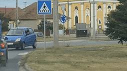 51076859_3894081_6a17ed70e1e0853fbac8855c9277b7dc_wm.gif