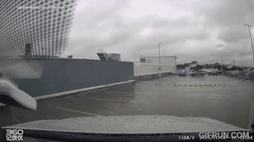 59591649_4406235_d2709370dd55f819589d4844b492a733_wm.gif
