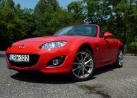 Nem nehéz rajongani érte: Mazda MX-5 NC széria