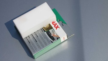 Két, nem túl nagy szivacs van a dobozban