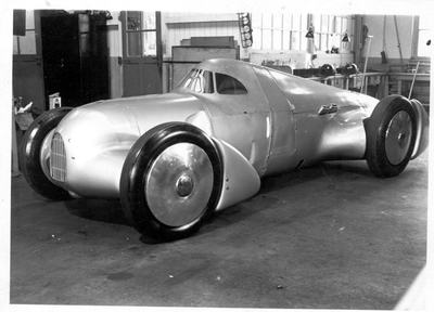 The later record-breaking car Auto Union Lucca in the workshop of the racing department in Zwickau.