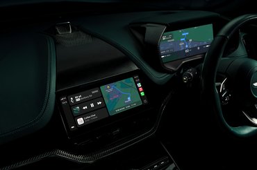 Aston_Martin_Apple_CarPlay_Ultra_08