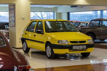 Citroen_Saxo_11i_Smile_1998-01.jpg