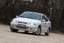 Citroen_Xantia_2000 -01.jpg