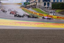 ISTANBUL, TURKEY - NOVEMBER 15: Drivers compete during the Formula 1 DHL Turkish Grand Prix 2020 at Intercity Istanbul Park in Istanbul, Turkey on November 15, 2020. (Photo by Salih Zeki Fazlioglu/Anadolu Agency via Getty Images)