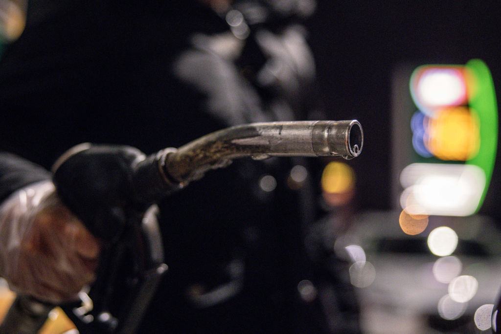 Rendkívüli bejelentés: kiderült, maradnak-e a kormányváltás után is a védett üzemanyagárak