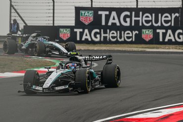 SHANGHAI, CHINA - MARCH 15:Kimi Antonelli of Mercedes-AMG Petronas Formula One Team leads team-mate George Russell during the 2026 Chinese Grand Prix, at the Shanghai International Circuit, in Shanghai, China, on March 15, 2026. (Photo by Artur Widak/NurPhoto via Getty Images)