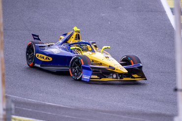 Lucas di Grassi of Brazil and Team Lola Yamaha ABT Formula E Team competes during the 2026 Cupra Raval Madrid E-Prix at Circuito del Jarama in Madrid, Spain, on March 20, 2026. (Photo by Miguel Lemos/NurPhoto via Getty Images)