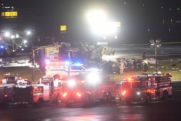 NEW YORK, UNITED STATES - MARCH 23: Passenger plane collides with a fire truck while landing at LaGuardia Airport, killing the pilot and copilot and injuring two others on March 23, 2026, in New York, United States. (Photo by Selcuk Acar/Anadolu via Getty Images)