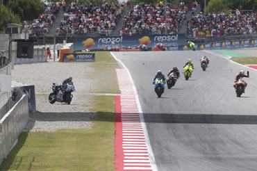 BARCELONA, SPAIN - MAY 17: Alex Marquez of Spain riding the BK8 Gresini Racing Ducati (73) crashes out of the race after hitting the back of Pedro Acosta during the MotoGP of Catalonia at Circuit de Barcelona-Catalunya on May 17, 2026 in Barcelona, Spain. (Photo by Gold & Goose Photography/Getty Images)