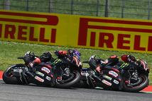 SCARPERIA, ITALY - MAY 31: Marco Bezzecchi of Italy riding the Aprilia Racing bike (72) during the MotoGP of  Italy at Mugello Circuit on May 31, 2026 in Scarperia, Italy. (Photo by Gold & Goose Photography/Getty Images)