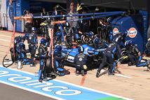 NORTHAMPTON, ENGLAND - JULY 05: Carlos Sainz of Spain driving the (55) Williams FW48 Mercedes makes a pitstop during the F1 Grand Prix of Great Britain at Silverstone Circuit on July 05, 2026 in Northampton, England. (Photo by Mark Sutton - Formula 1/Formula 1 via Getty Images)