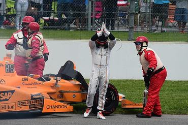 INDIANAPOLIS, IN - MAY 28:  Fernando Alonso of Spain, driver of the #29 McLaren-Honda-Andretti Honda, exits his car after his engine expired during the 101st Indianapolis 500 at Indianapolis Motorspeedway on May 28, 2017 in Indianapolis, Indiana.  (Photo by Jared C. Tilton/Getty Images)