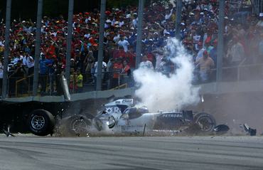 SAO PAULO, BRAZIL - OCTOBER 22: Nico Rosberg of Germany and Williams crashes into the wall in the Brazilian Formula One Grand Prix at the Autodromo Interlagos on October 22, 2006 in Sao Paulo, Brazil. (Photo by Paul Gilham/Getty Images)