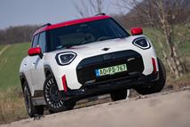Mini-JCW-Aceman-2026-09.jpg
