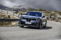 P90626734_highRes_the-new-bmw-ix3-50-x