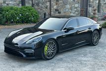 Porsche-Panamera-Turbo-S-E-Hybrid-Auction-1-2048x1365.webp